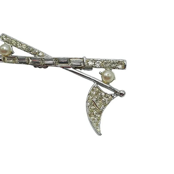 Faux Pearl Clear Rhinestone Crystal Golf Club Flag Ball Brooch Pin Vintage - Picture 2 of 5